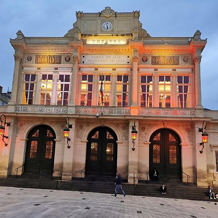 Confortable Appart 1Er Etage Centre Ville Netflix Béziers Dış mekan fotoğraf