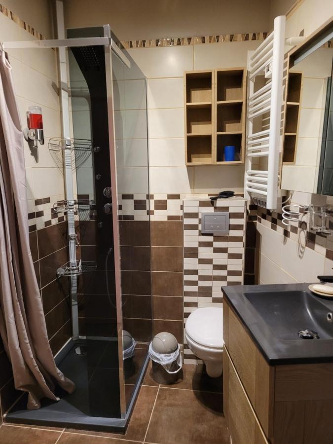 Confortable Appart 1Er Etage Centre Ville Netflix Béziers Dış mekan fotoğraf